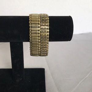 Comfy Cozy bracelet by Premier Designs
